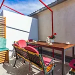 Апартаменты Three-bedroom Meden Помер