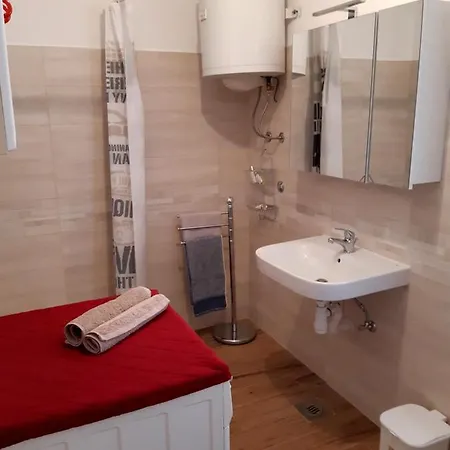 Three-bedroom Meden Lägenhet Pomer