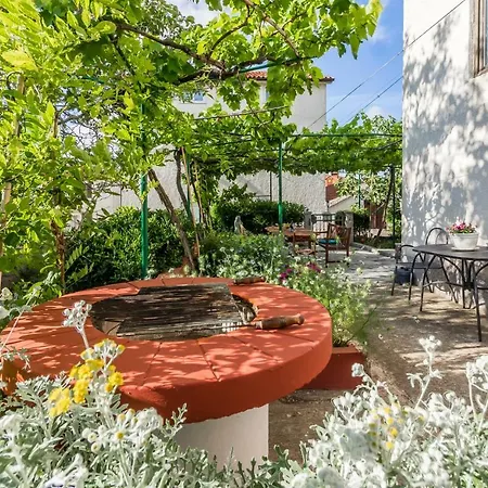 Apartamento Three-bedroom Meden Pomer