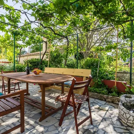 Three-bedroom Meden פומר