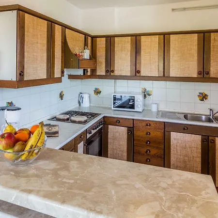 Three-bedroom Meden דירה *