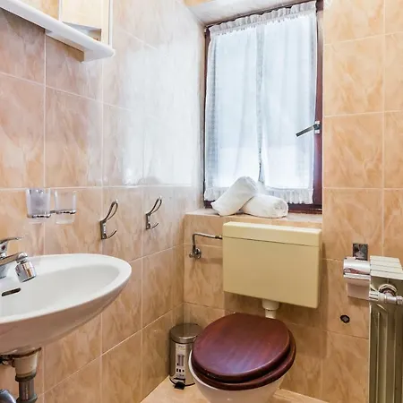 Three-bedroom Meden * פומר