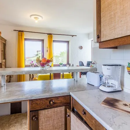 Three-bedroom Meden Pomer