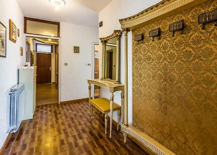 아파트 Three-bedroom Meden 포메르