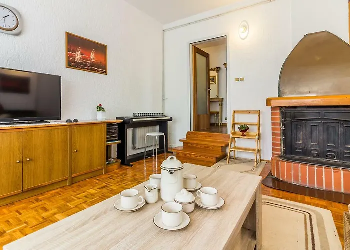 Three-bedroom Meden 포메르