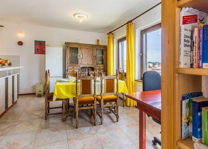 Three-bedroom Meden * Pomer