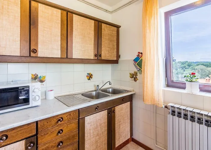 아파트 Three-bedroom Meden 포메르