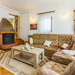 Three-bedroom Meden