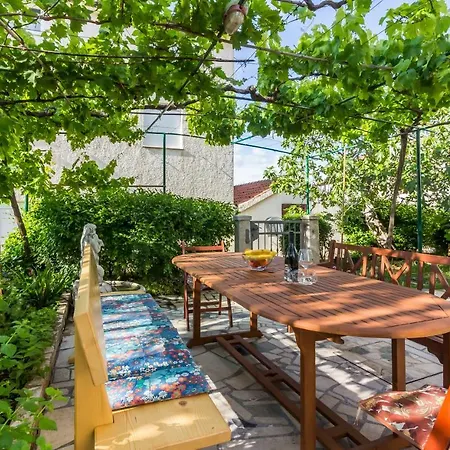Three-bedroom Meden Apartment *