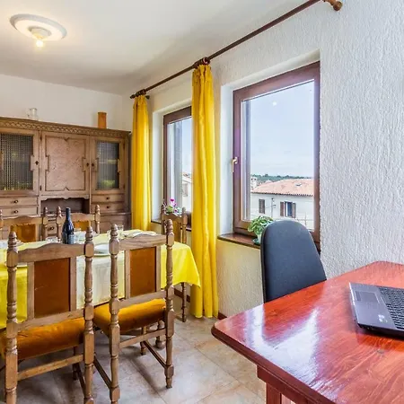 Apartment Three-bedroom Meden *