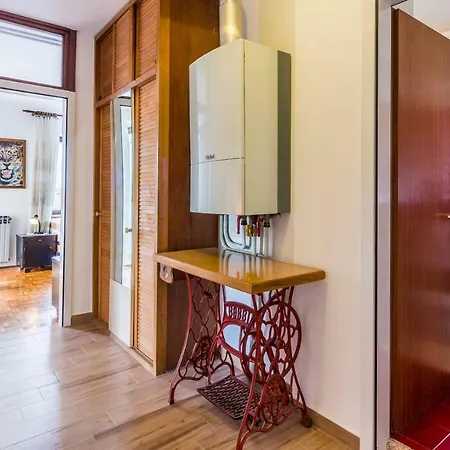 Three-bedroom Meden Apartman Pomer