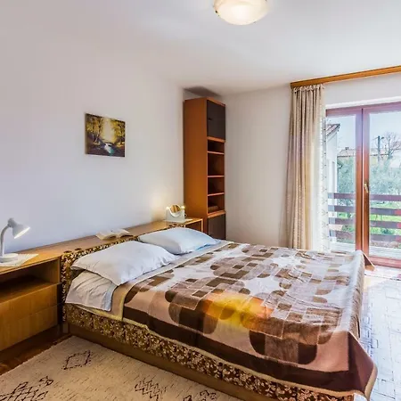 Three-bedroom Meden Pomer