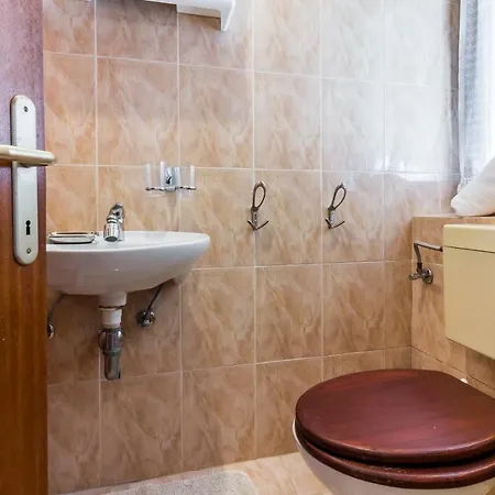 Three-bedroom Meden Appartement *