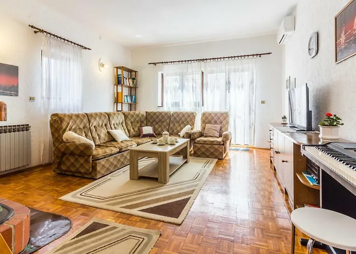 Three-bedroom Meden *