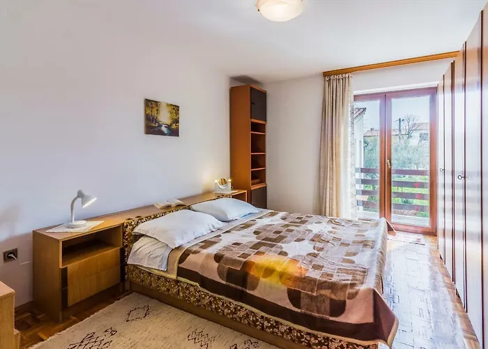 Three-bedroom Meden Pomer